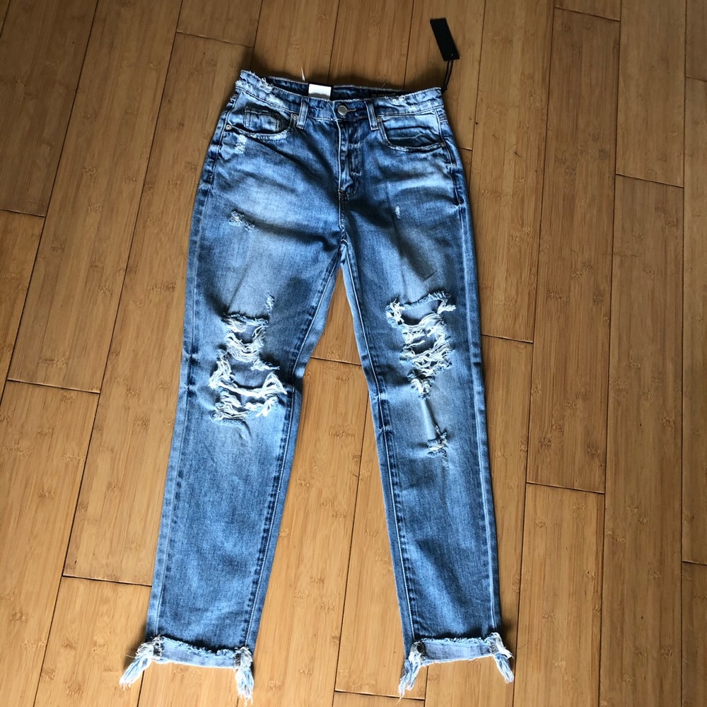 High Rise Destructed Jeans - Picture 2 of 9